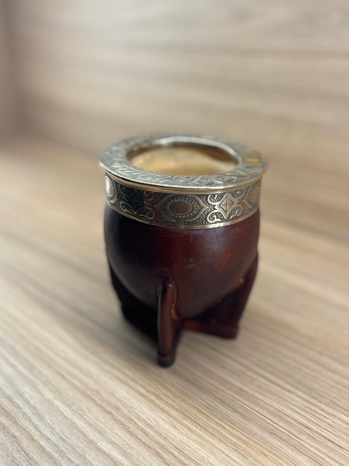 Mate imperial de calabaza. Virola cincelada.