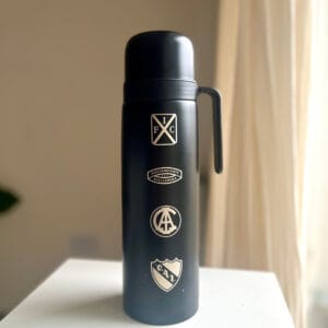 Termo media manija Independiente